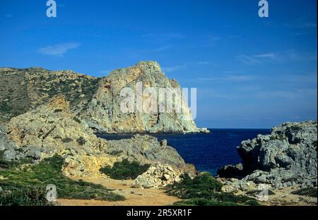 Baia rocciosa vicino Falassarna, Creta, Grecia Foto Stock