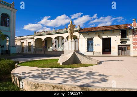 Plaza de la Juventud, Statua di Jose Marti, Camaguey, Cuba Foto Stock