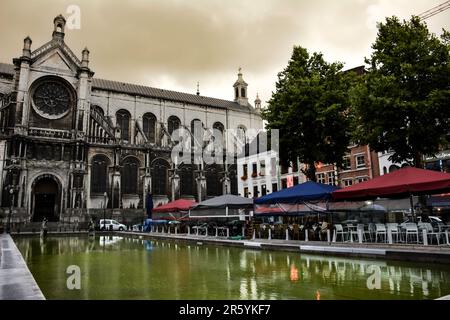 Chiesa di Notre-Dame du Sablon a Bruxelles, Belgio Foto Stock