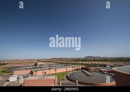 All'interno dell'impianto di trattamento delle acque reflue di Waterleau: Impianti tecnici di Marrakech Foto Stock