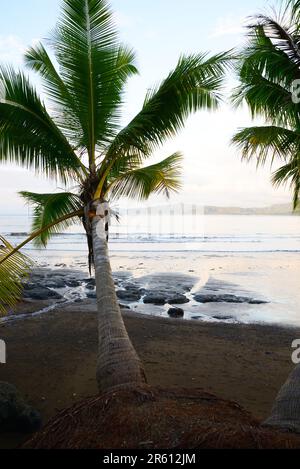 Drake's Beach, ingresso al Parco Nazionale di Corcovado, Penisola di Osa, Costa Rica. Foto Stock