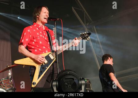 Tim Wheeler of Ash si esibisce al Wychwood Festival di Cheltenham, Regno Unito. Giugno 2, 2023 Foto Stock