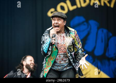 gogol bordello suona dal vivo al festival di slam dunk a nord di leeds uk, 28th maggio 2023, Foto Stock