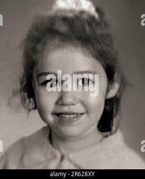 1997 c., USA : la celebre cantante americana KATY PERRY quando era una ragazzina di 5 anni. Fotografo sconosciuto. - STORIA - FOTO STORICHE - personalità da giovani giovani - personalità da bambina - INFANZIA - MUSICA POP - MUSICA - cantante - BAMBINI - BAMBINI - BAMBINO - BAMBINO - BAMBINO - BAMBINO - BAMBINO - infanzia - INFANZIA - INFANZIA - INFANZIA - INFANZIA - INFANZIA - INFANZIA - INFANZIA - INFANZIA - INFANZIA - - - ARCHIVIO GBB Foto Stock
