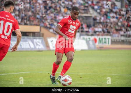 Losanna, Vaud, Svizzera. 6th giugno, 2023. Edmond Akichi del FC Stade Losanna-Ouchy (24) è in azione durante il play-off della Super League svizzera, round 2 tra il FC Stade Losanna-Ouchy e il FC Sion. Il torneo Swiss Super League 2 si è svolto allo stadio olimpico pontaise di Losanna, nella capitale olimpica. (Credit Image: © Eric Dubost/ZUMA Press Wire) SOLO PER USO EDITORIALE! Non per USO commerciale! Foto Stock