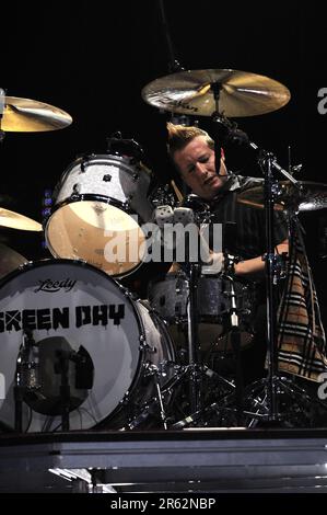 Milano Italia 2009-11-10: Tré Cool batterista del Green Day durante un concerto dal vivo al Forum Assago Foto Stock