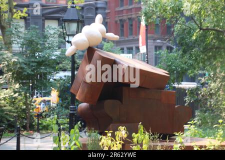 New York, Stati Uniti. 06th giugno, 2023. La scultura 'Truant' di Phyllida Barlow. Credit: Ninhu/dpa/Ninhu Live News Foto Stock