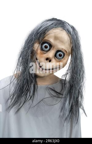 Scary momo isolato su sfondo bianco. Faccia spaventosa per la decorazione di Halloween Foto Stock