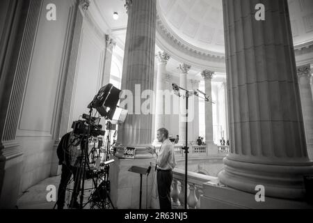 Washington, Stato di Vereinigte. 06th giugno, 2023. Il Rappresentante degli Stati Uniti Jim Jordan (Repubblicano dell'Ohio) aspetta di essere intervistato su FOX nel Cannon House Office Building a Washington, DC, martedì 6 giugno 2023. Credit: Rod Lammey/CNP/dpa/Alamy Live News Foto Stock