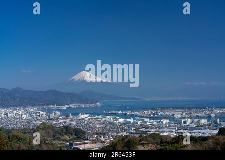 Mt. Fuji e il Porto di Shimizu Foto Stock