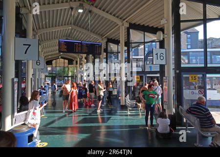 Stazione degli autobus di Lancaster, Damside Street, centro città di Lancaster, Lancashire, Inghilterra, REGNO UNITO, LA1 1HH Foto Stock