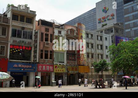 广州市 中國 Guangzhou, Cina; case trascurate nel centro della città; Vernachlässigte Mietshäuser im Stadtzentrum; Viviendas abandonadas Foto Stock