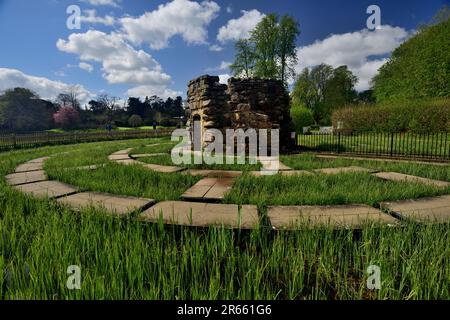 Il labirinto d'acqua al Castello di Hever, la casa d'infanzia di Anna Bolena. Foto Stock