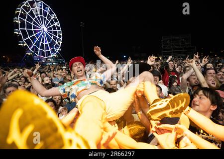 La rock band australiana King Gizzard e il Lizard Wizard in concerto a Boston Calling a Boston Foto Stock