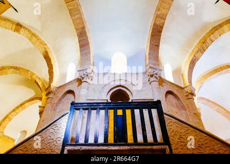 Aedicola centrale. Iglesia de la vera Cruz è una chiesa cattolica situata nel quartiere di San Marcos Foto Stock