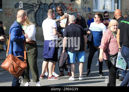 Praga, Repubblica Ceca. 07th giugno, 2023. Carlton Cole si pone per le foto quando arriva prima della finale della UEFA Conference League tra Fiorentina e West Ham United alla Fortuna Arena il 7th 2023 giugno a Praga, in Cechia. (Foto di Daniel Chesterton/phcimages.com) Credit: PHC Images/Alamy Live News Foto Stock