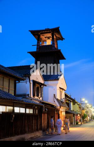 Vista serale della campana del tempo a Kawagoe Foto Stock