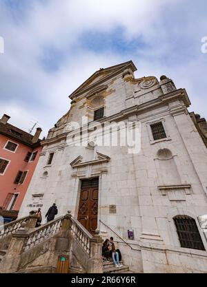 Annecy, Francia - 29 gennaio 2022: La Chiesa di Saint-Francois, conosciuta come la Chiesa degli italiani, è una chiesa cattolica ad Annecy, in alta Savoia, Foto Stock