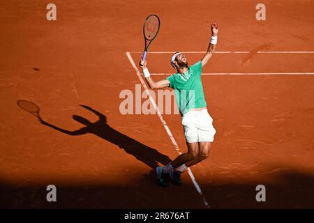 Parigi, Francia. 06th giugno, 2023. Karen Khachanov durante il French Open, torneo di tennis Grand Slam il 6 giugno 2023 allo stadio Roland Garros di Parigi. Foto Victor Joly/DPPI Credit: DPPI Media/Alamy Live News Foto Stock