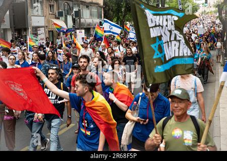 Israele. 01st giugno, 2023. Migliaia di persone hanno marciato nella parata annuale della Pride di Gerusalemme. Gerusalemme, Israele. Giugno 01th 2023. (Matan Golan/Sipa USA). Credit: Sipa USA/Alamy Live News Foto Stock