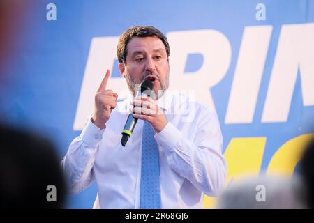 Termoli, Italia. 07th giugno, 2023. Matteo Salvini parla durante un raduno elettorale per le elezioni regionali del Molise a Termoli. (Foto di Elena Vizzoca/SOPA Images/Sipa USA) Credit: Sipa USA/Alamy Live News Foto Stock