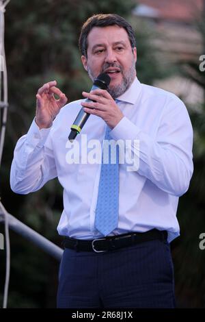 Termoli, Italia. 7th giugno, 2023. Matteo Salvini parla durante un raduno elettorale per le elezioni regionali del Molise a Termoli. (Credit Image: © Elena Vizzoca/SOPA Images via ZUMA Press Wire) SOLO PER USO EDITORIALE! Non per USO commerciale! Foto Stock