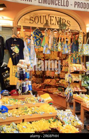 Negozio di souvenir limoncello Foto Stock