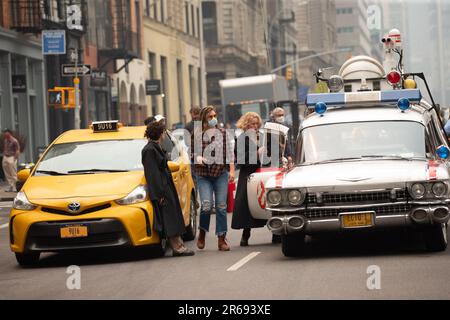 New York City, US, 7 giugno 2023, riprese del film Ghostbusters nelle strade di New York City questo Mercoledì, 7 giugno 2023 (foto: Vanessa Carvalho/Brazil Photo Press) Credit: Brazil Photo Press/Alamy Live News Foto Stock