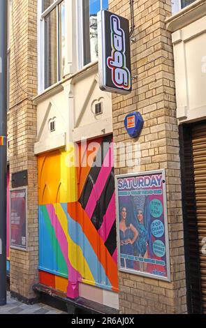 LGBT ingresso a GBar Liverpool, 1-7 Eberle St, Liverpool , Merseyside, Inghilterra, REGNO UNITO, L2 2AG Foto Stock