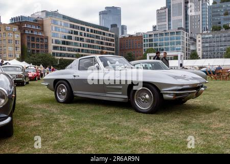 1963 Chevrolet Corvette C2 Stingray al London Concours all'Honourable Artillery Company City of London UK 2023 Foto Stock