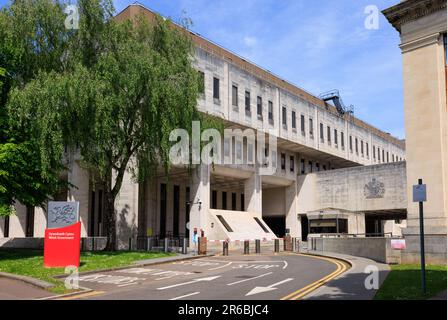 Uffici governativi gallesi a Cathays Park, Cardiff, Galles Foto Stock