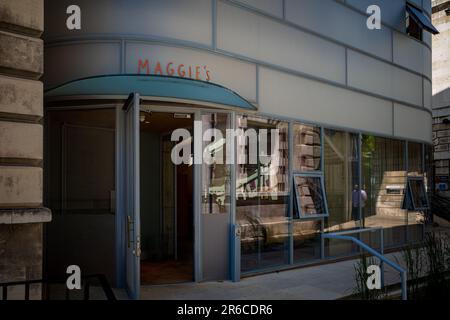 Maggies Centre Barts a St. Bartolomeo’s Hospital di Londra. L'architetto Steven Holl ha completato il 2017. Maggie's è un'associazione benefica che fornisce supporto gratuito per il cancro. Foto Stock