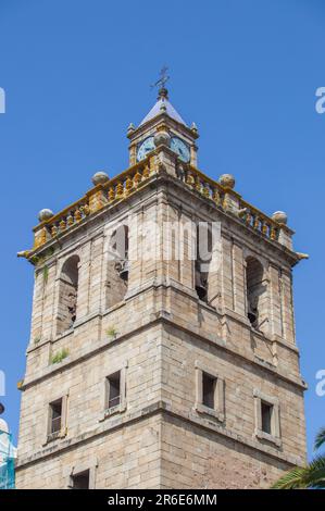 Campanile della Chiesa di nostra Signora dell'Assunzione, Villanueva de la Serena, Spagna Foto Stock