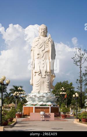 Statua di Buddha, Vinh Trang Pagoda, My Tho, Vietnam Foto Stock