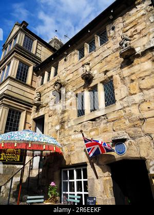 Blagraves House grado i elencati edificio ora un ristorante sulla Bank Barnard Castle County Durham Inghilterra Foto Stock