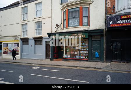 Emporium, libro di seconda mano della signora Lofthouse su Queen Street, Scarborough Foto Stock