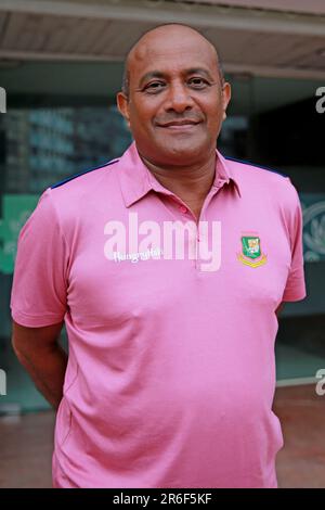 Hashan Tillakaratne, è il capo allenatore della squadra nazionale di cricket femminile del Bangladesh. Foto Stock