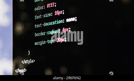 New York, USA - 31.05.2023: Codice HTML scritto da Chatgpt. Editoriale. Foto Stock