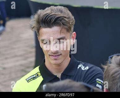 Luca Marini alla festa speciale motogp all'Arco della pace di Milano, Lombardia, Italia. Foto Stock