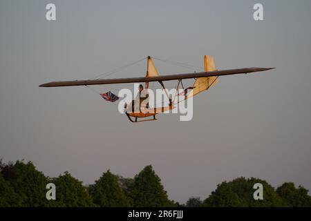 Elliots of Newbury EON, G-ALPS, Glider, Shuttleworth Flying Display, Old Warden, Biggleswade, Bedford, Inghilterra, Regno Unito. Foto Stock