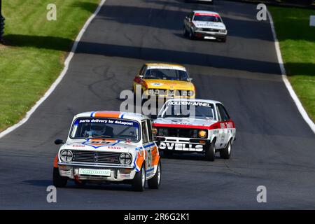 Rupert Deeth, Austin Mini 1275 GT, HRDC ‘Gerry Marshall’ Trophy Series, oltre 30 vetture in griglia per una gara di quarantacinque minuti a due piloti con prefinale Foto Stock