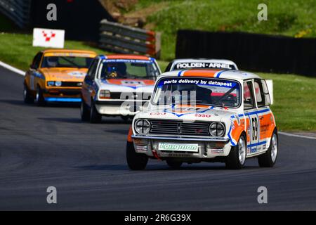 Rupert Deeth, Austin Mini 1275 GT, HRDC ‘Gerry Marshall’ Trophy Series, oltre 30 vetture in griglia per una gara di quarantacinque minuti a due piloti con prefinale Foto Stock