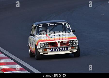 Tim Clarke, Triumph Dolomite Sprint, HRDC ‘Gerry Marshall’ Trophy Series, oltre 30 vetture in griglia per una gara di quarantacinque minuti a due piloti con p Foto Stock