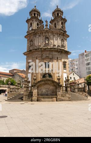 Pontevedra, Spagna - 14 maggio 2023: Santuario della Vergine pellegrina. Costruito in una piazza del centro storico di Pontevedra nel 1778. Stile barocco con neoclassico Foto Stock