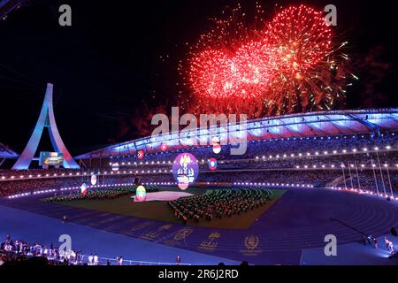 Phnom Penh. 9th giugno, 2023. Foto scattata il 9 giugno 2023, mostra la cerimonia di chiusura dei Giochi di Para ASEAN del 12th allo stadio nazionale Morodok Techo di Phnom Penh, Cambogia. Credit: Sovannara/Xinhua/Alamy Live News Foto Stock