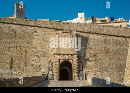 PORTAL DE SES TAULES FORTEZZA CENTRO STORICO IBIZA ISOLE BALEARI SPAGNA Foto Stock