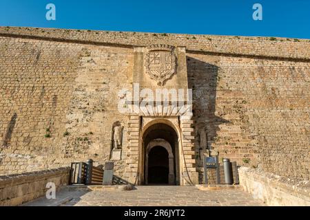 PORTAL DE SES TAULES FORTEZZA CENTRO STORICO IBIZA ISOLE BALEARI SPAGNA Foto Stock