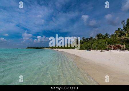 Spiaggia di sabbia bianca, isola di Parali 1, arcipelago Lakshadweep, territorio dell'Unione dell'India, Oceano Indiano, Asia Foto Stock