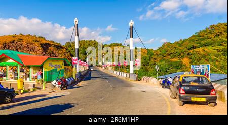 Il Duwan Singh Syiem / Duwan Sing Syiem Bridge presso la Mawkdok Dympep Valley a Sohra / Cherrapunjee, Meghalaya, India. Foto Stock