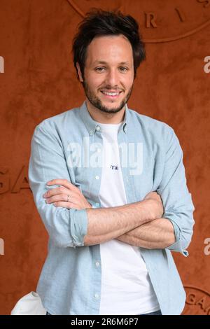 Parigi, Francia. 10th giugno, 2023. Vianney partecipa al 2023 French Open di Roland Garros il 10 giugno 2023 a Parigi. Foto di Laurent Zabulon/ABACAPRESS.COM Credit: Abaca Press/Alamy Live News Foto Stock